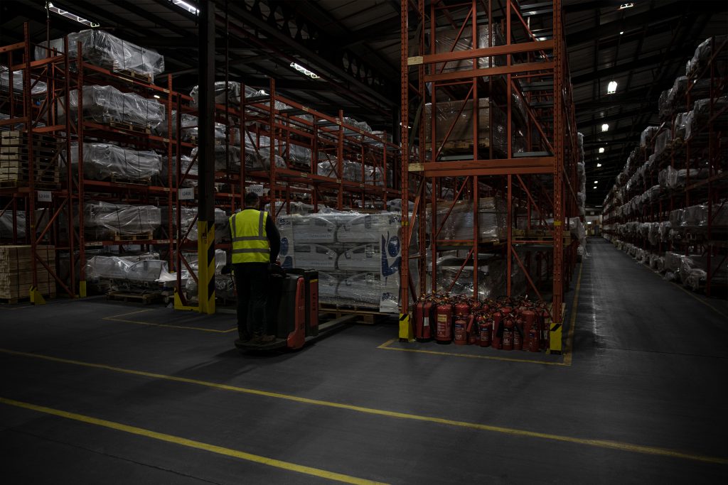 supply chain solutions warehouse